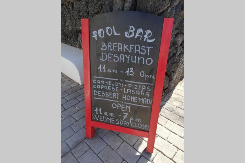 Apartamento Lina 25 Playa Roca コスタ・テギセ エクステリア 写真