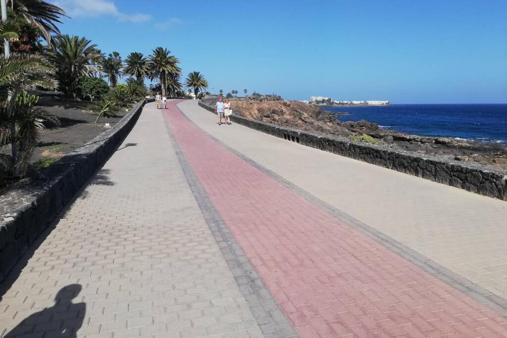 Apartamento Lina 25 Playa Roca コスタ・テギセ エクステリア 写真