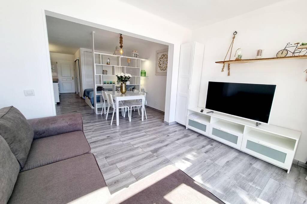 Apartamento Lina 25 Playa Roca コスタ・テギセ エクステリア 写真