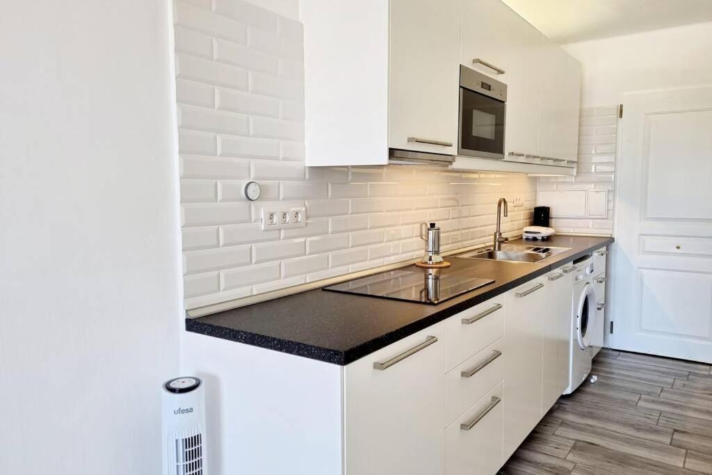 Apartamento Lina 25 Playa Roca コスタ・テギセ エクステリア 写真